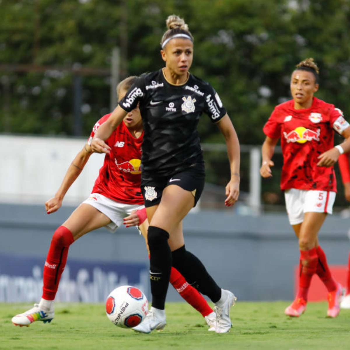 COPA PAULISTA FEMININA: Corinthians volta a vencer o RB Bragantino e é  campeão