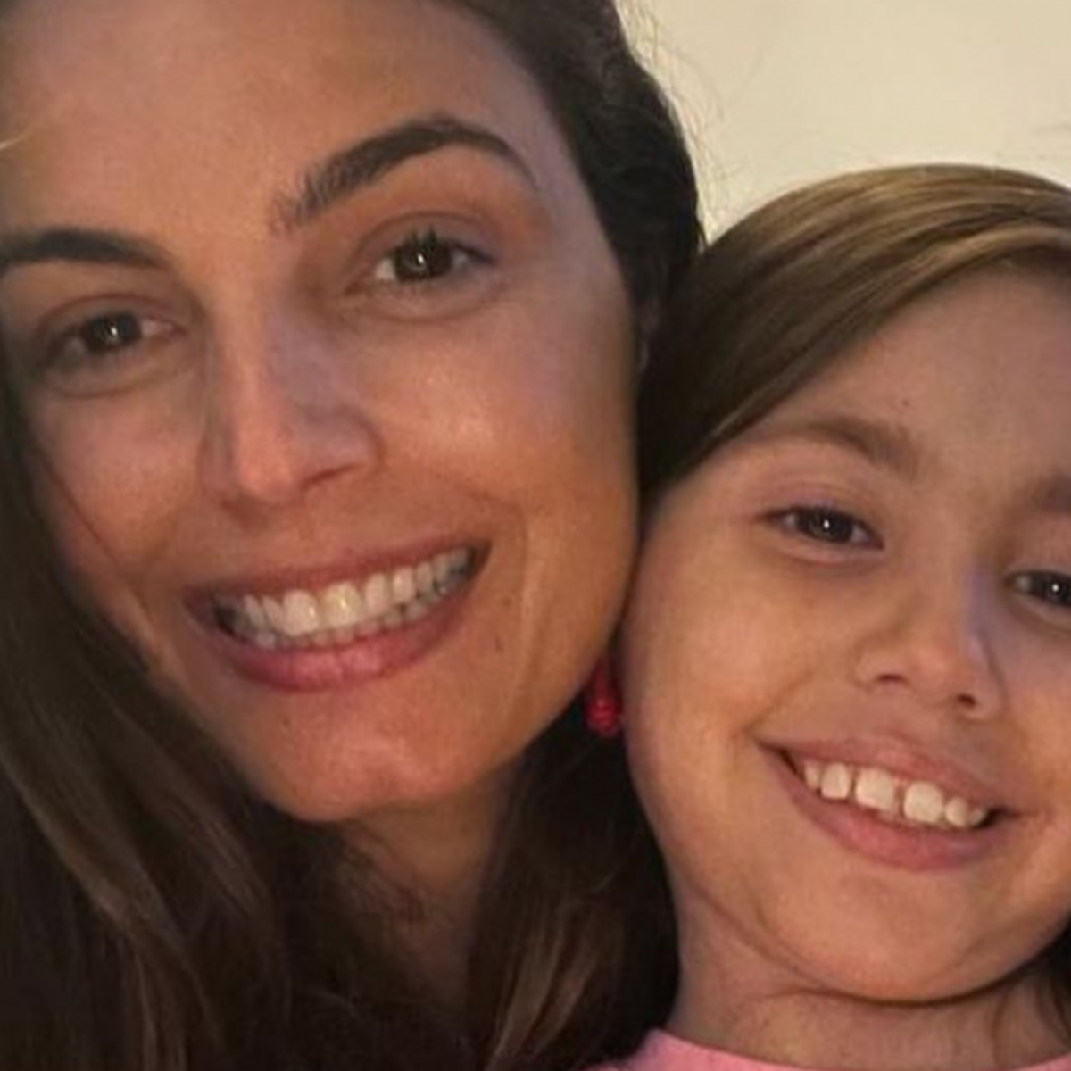 Emanuelle Araújo emociona com desabafo sobre morte da sobrinha de 8 anos