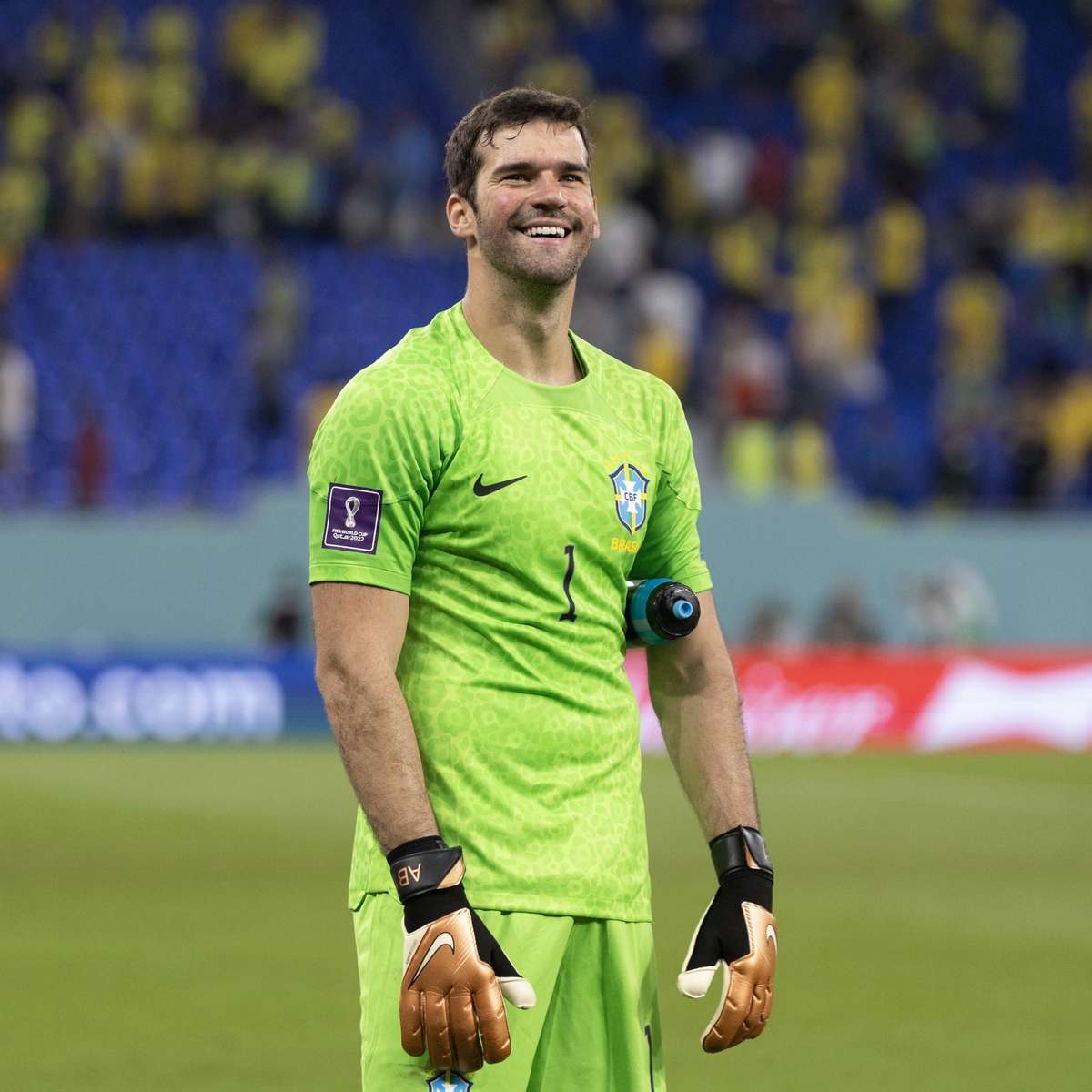 Neuer é eleito melhor goleiro do mundo por nomes consagrados da