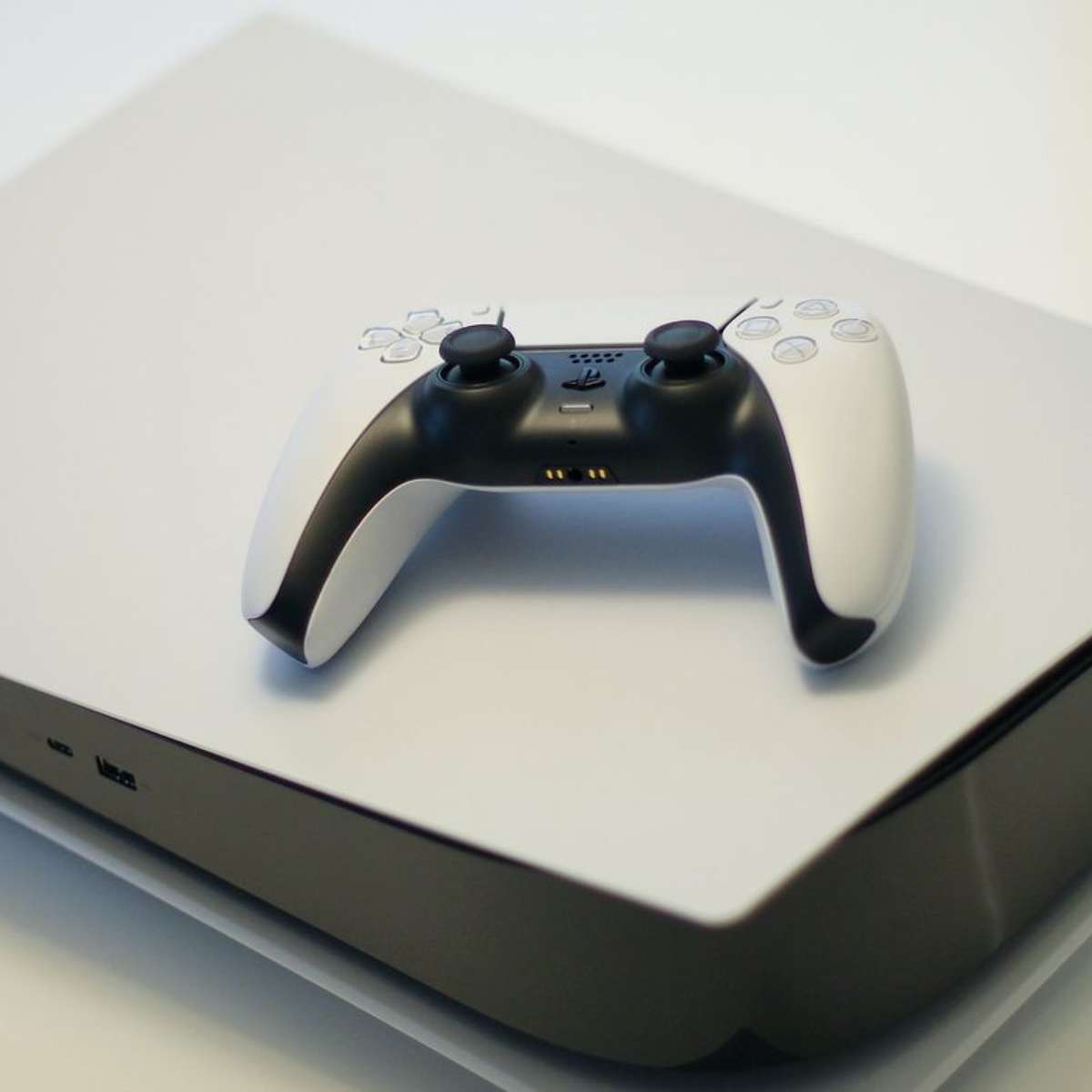 Controle sem fio DualSense Edge para o PS5 tem lançamento adiado no Brasil  