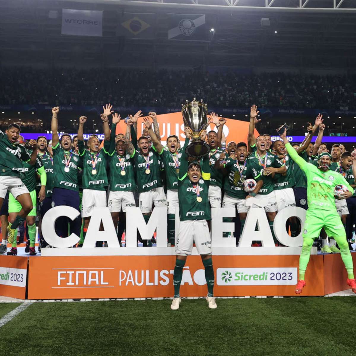 DiárioDODECA Palmeiras on X: Raphael Veiga eleito o CRAQUE do Campeonato  Paulista de 2023.  / X