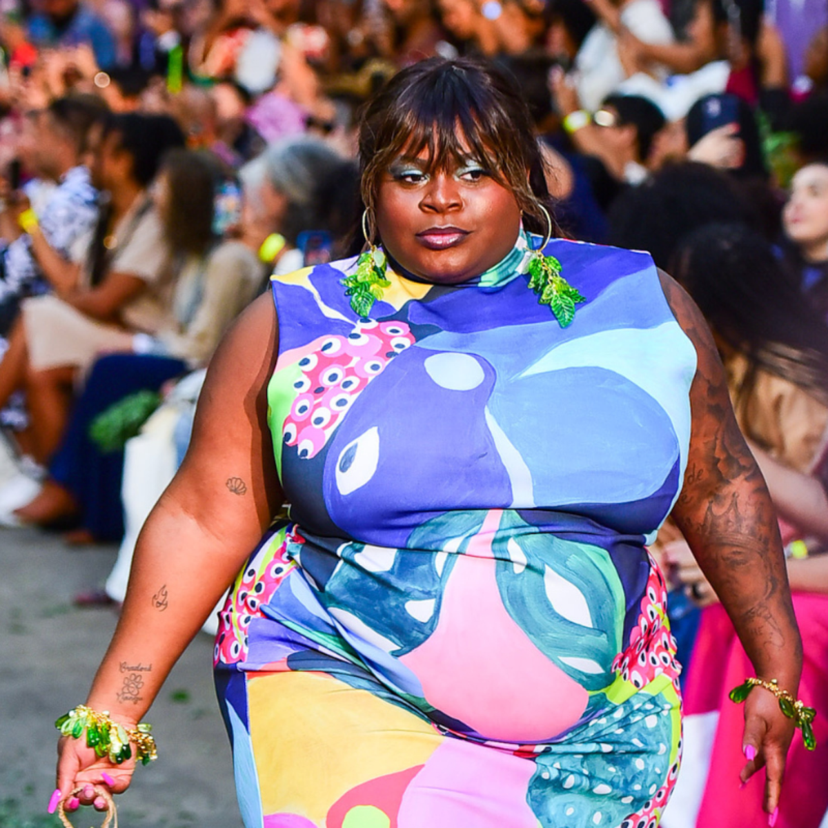 SPFW: Isaac Silva faz desfile em ocupação com Jojo Todynho