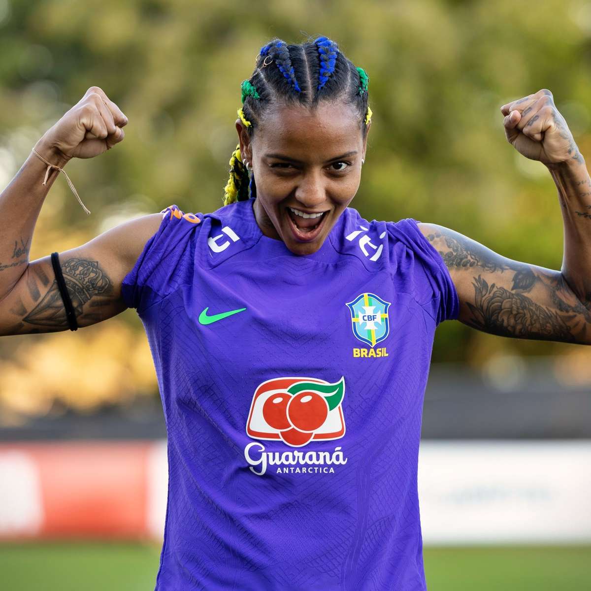 Futebol feminino cresceu, mas formação de novas jogadoras