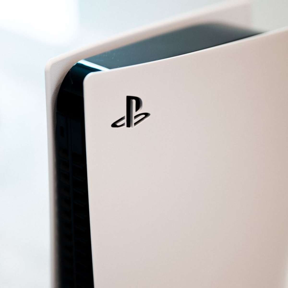 Nova versão do PlayStation 5 com processador remodelado deve chegar em 2022  - Canaltech