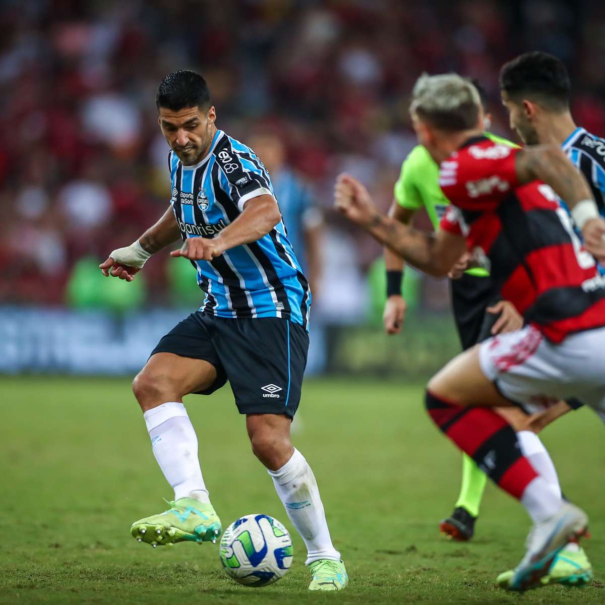 Destaque Grenal do dia: Grêmio joga hoje contra o Flamengo pela