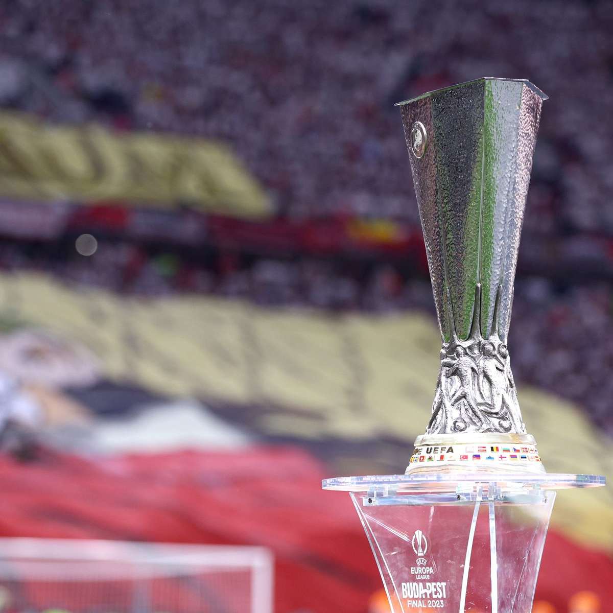 Já há ranking da UEFA após os playoffs da Champions, Europa League e