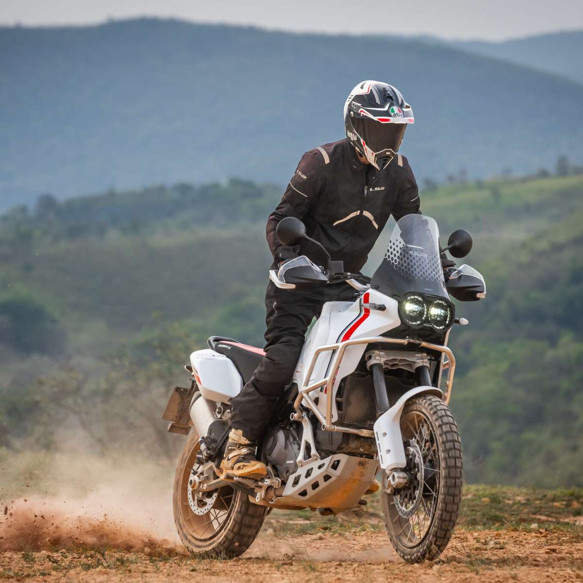 Ducati hypermotard online off road