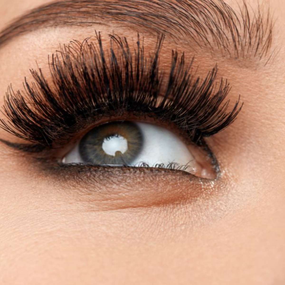 5 dicas infal&iacute;veis para cuidar da sua extens&atilde;o de c&iacute;lios