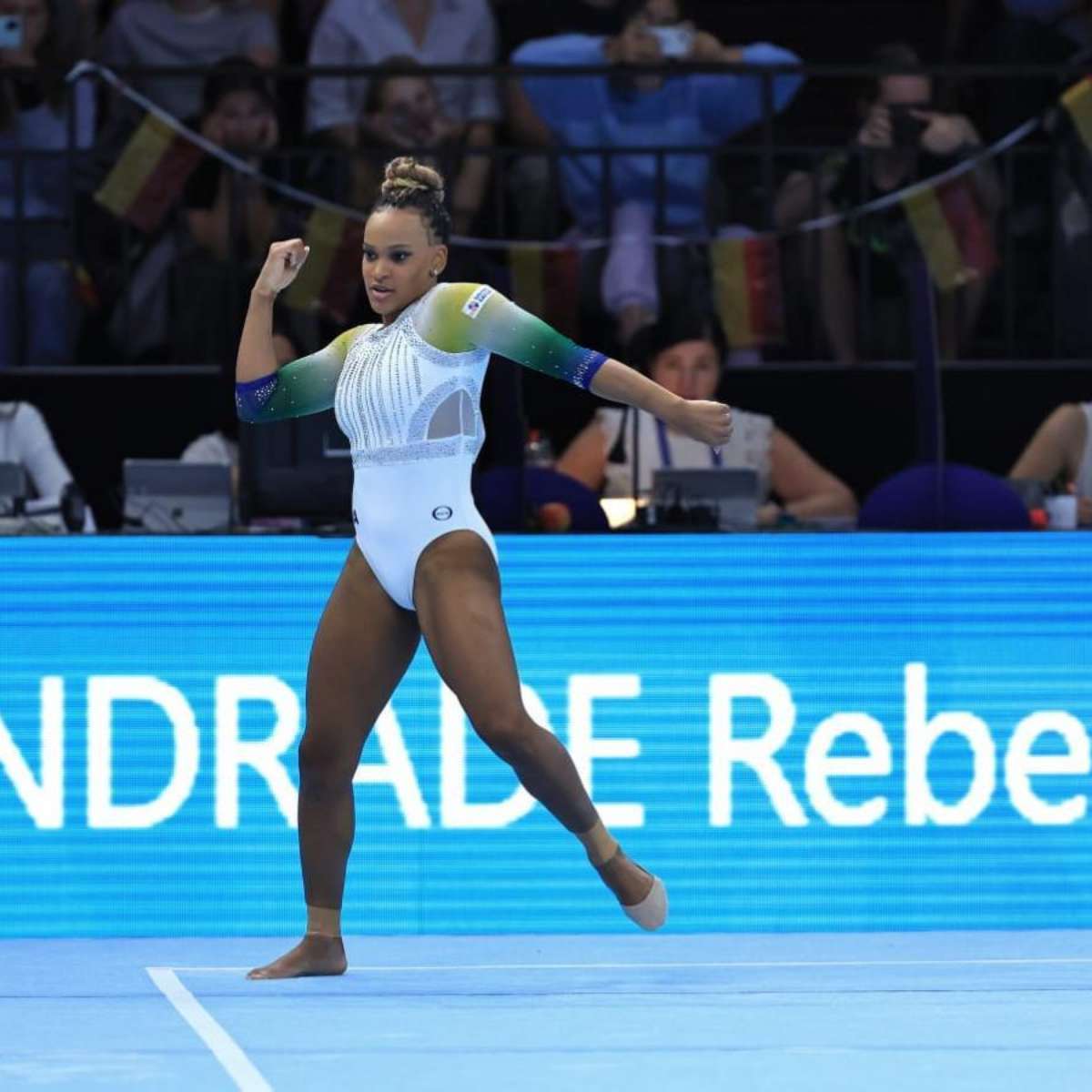 Rebeca Andrade nas finais de domingo do Mundial de Ginástica Artística:  onde assistir, data e horário > No Ataque