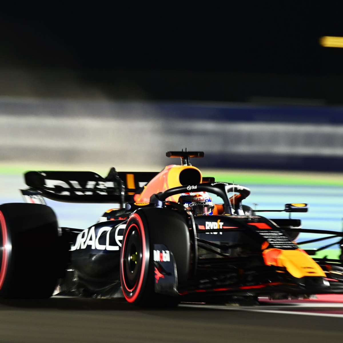 F1: Perto do título, Verstappen sobra e larga na pole no GP do Qatar