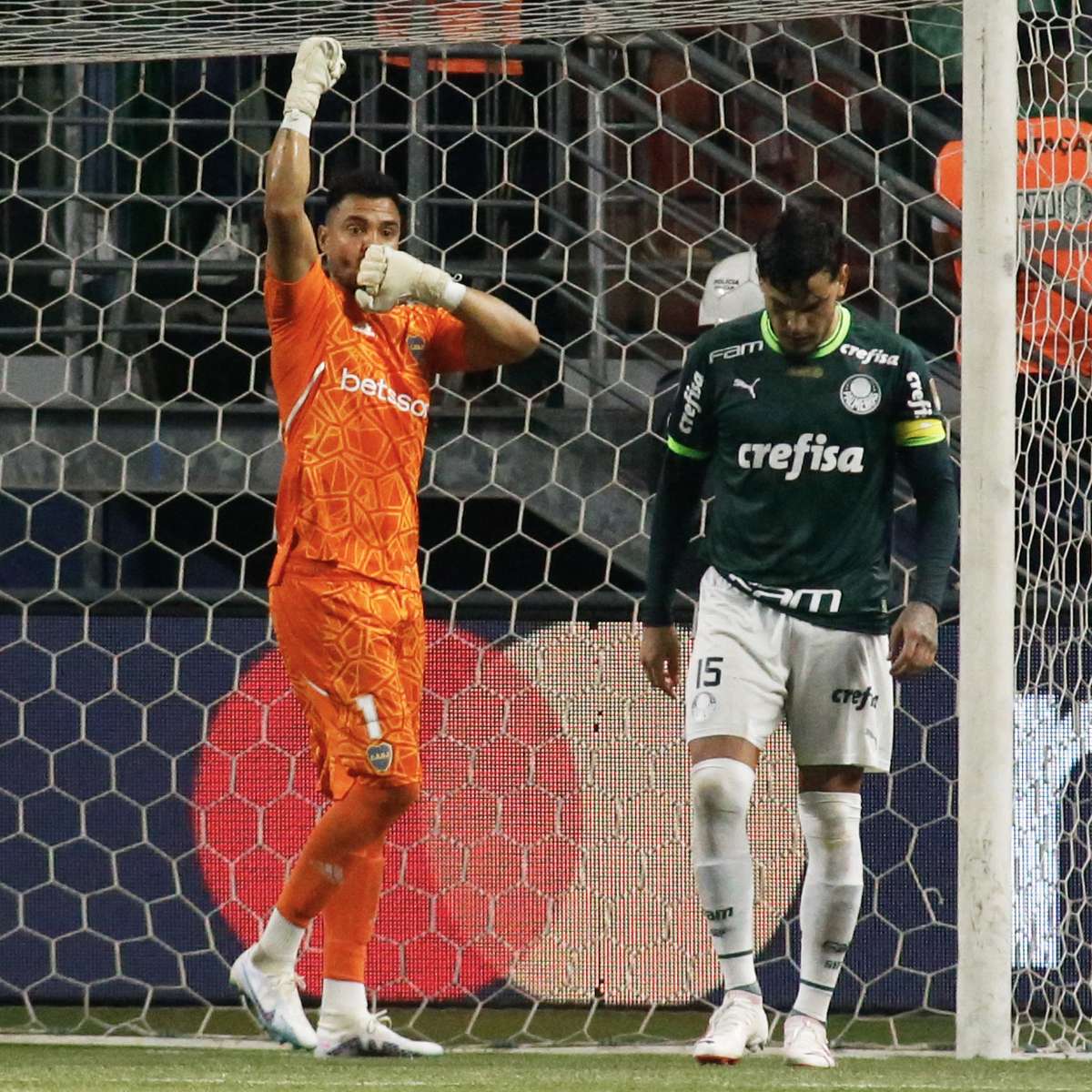 Romero pega dois e Boca bate Palmeiras nos pênaltis; veja cobranças - ISTOÉ  Independente