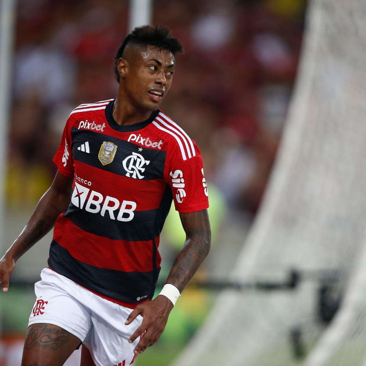 Flamengo e Bruno Henrique chegam a acordo por renovação de