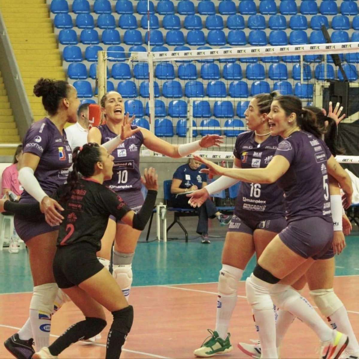 Osasco e Barueri duelam na final do Campeonato Paulista de Vôlei Feminino