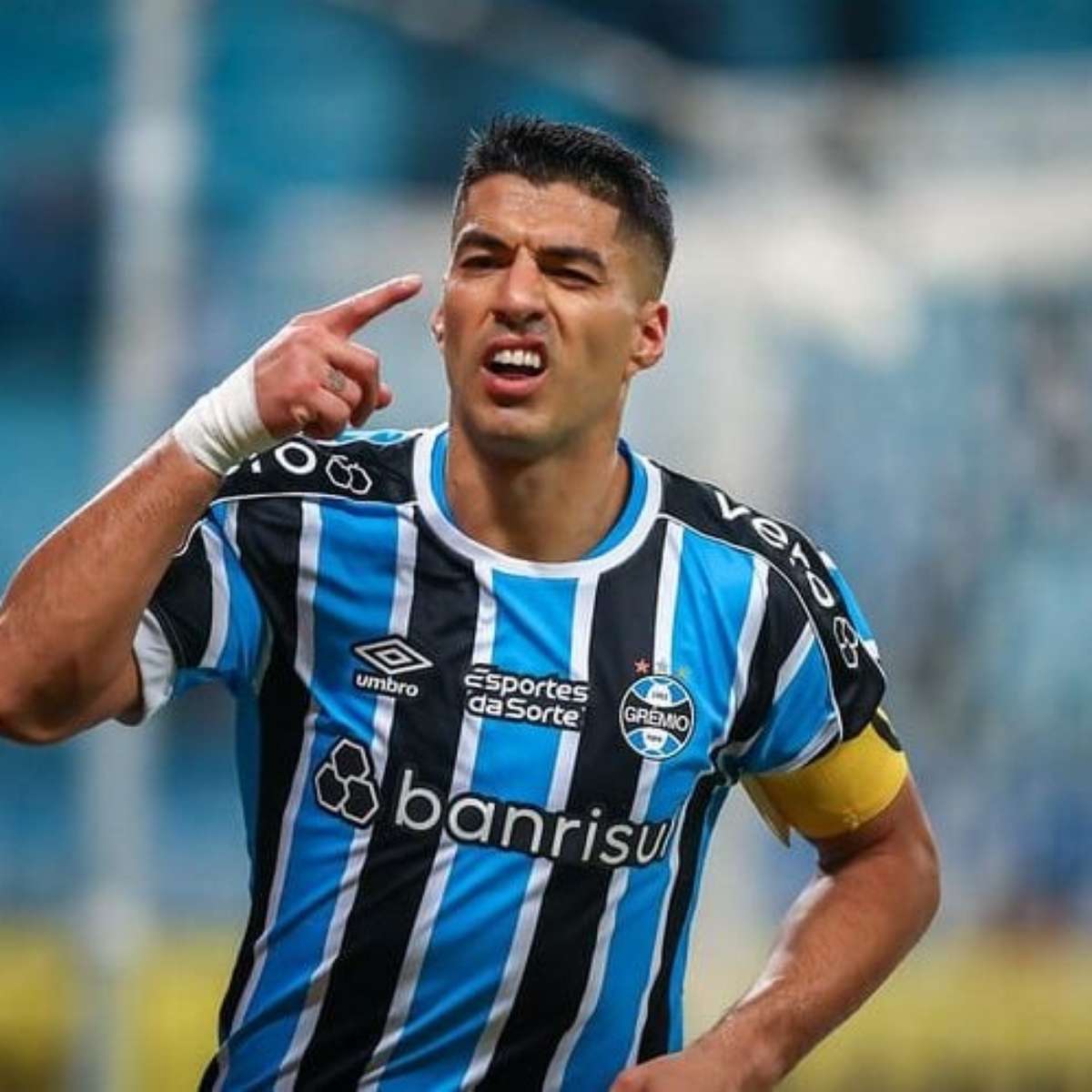 GRÊMIO ACERTA MAIS UM JOGADOR PARA RENATO E PLANEJA SUBSTITUTO DE SUÁREZ 