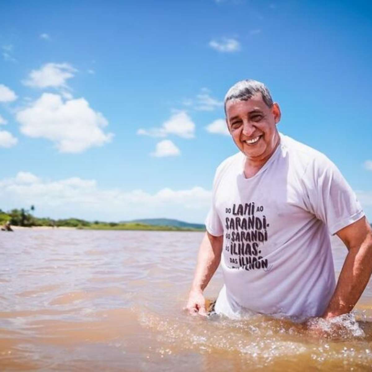 Prefeito de Porto Alegre visita as reformas na Orla do Lami para o verão
