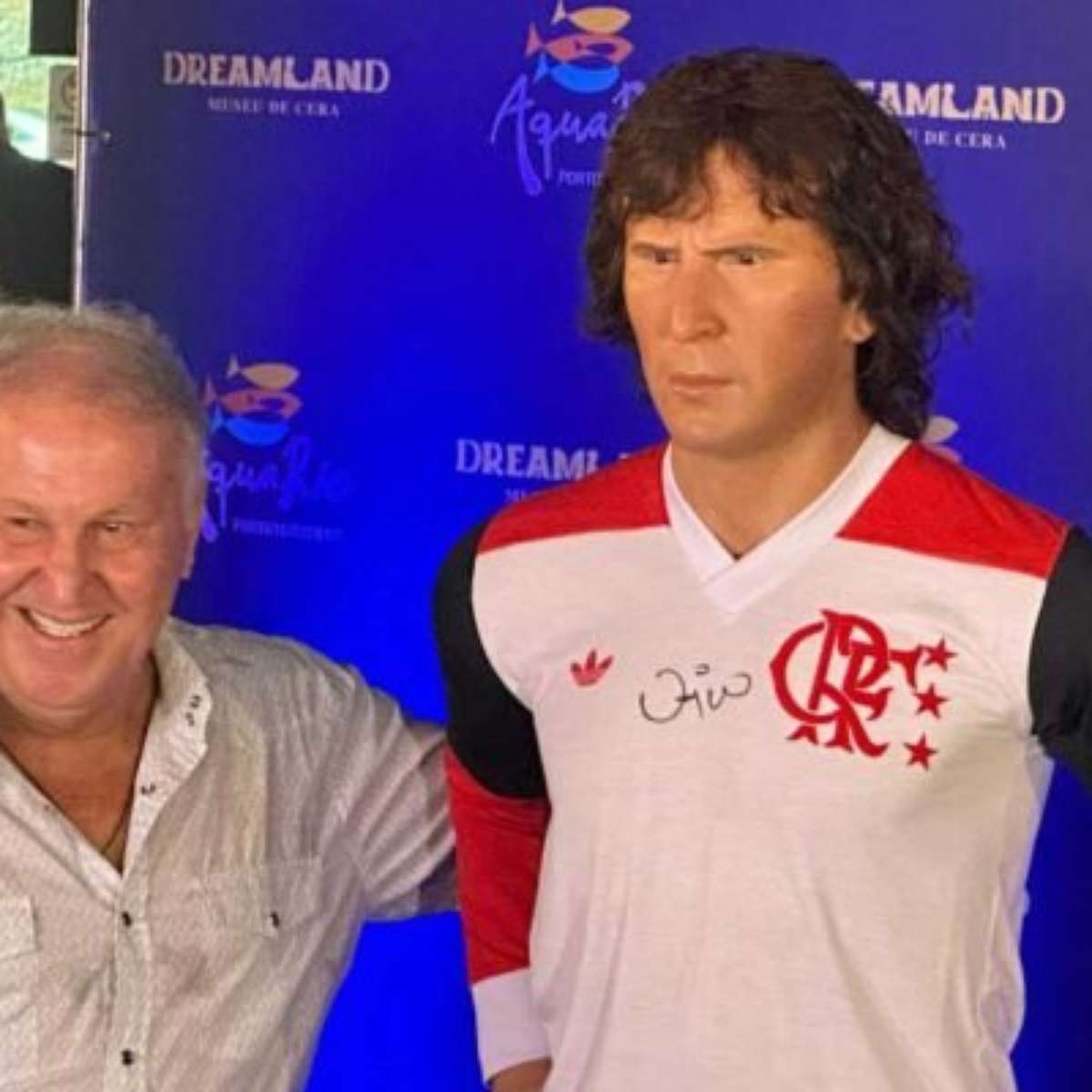 Zico tem estátua inaugurada em museu do Rio de Janeiro