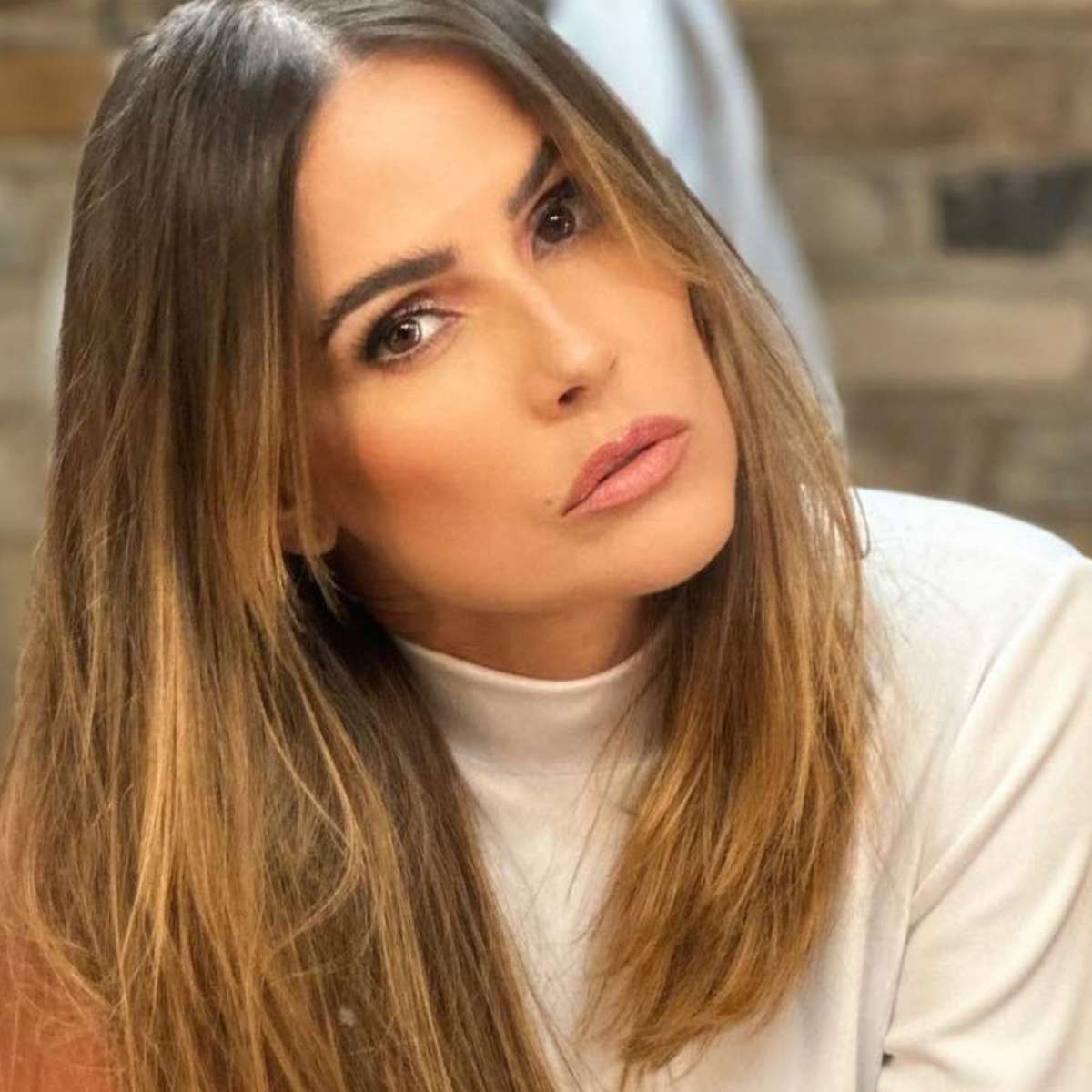 Deborah Secco curtiu passeio de barco com affair e filha antes de  separação, diz jornalista