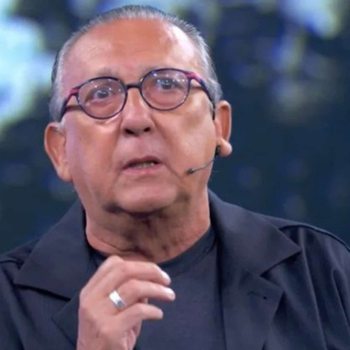 SBT pensa em Galvão Bueno como substituto de Cléber Machado