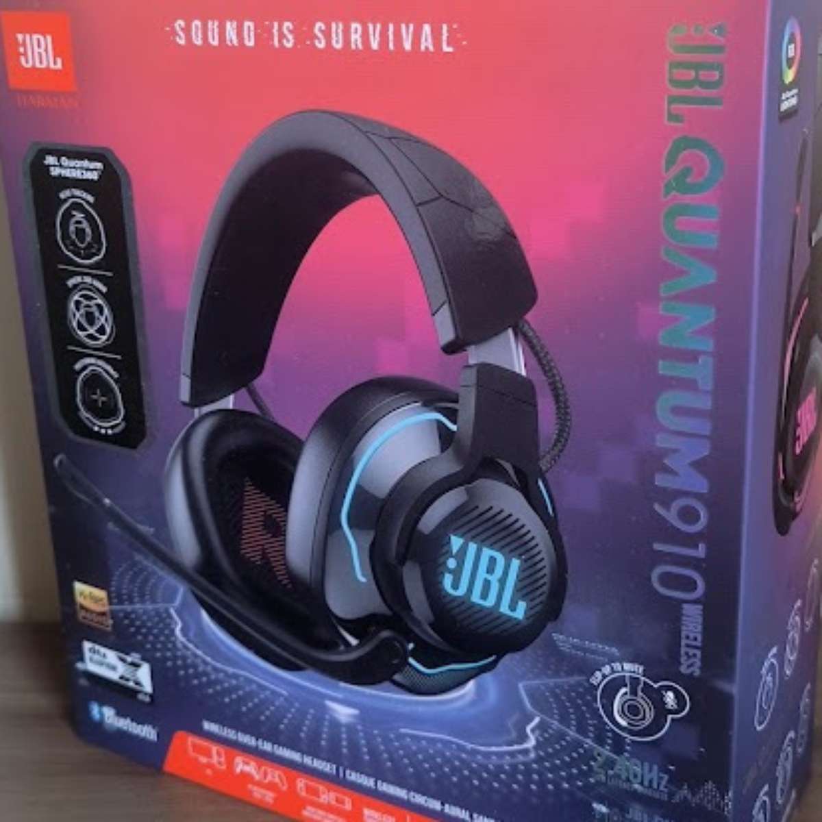 JBL Quantum 910 Wireless traz conforto e qualidade de áudio