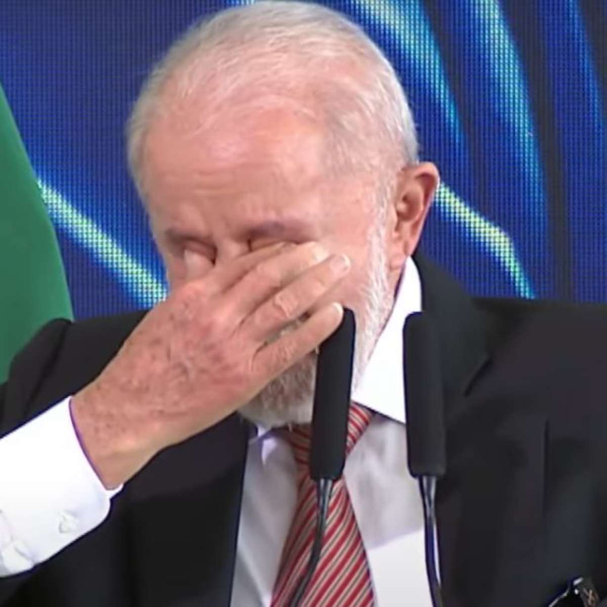 Lula cita tratamento privilegiado de câncer e relata desespero de moradora: 'Vim te abraçar porque vou morrer'