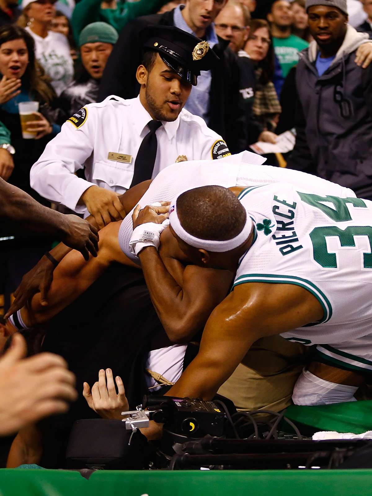Boston Celtics vence Brooklyn Nets em jogo de líderes e disparam