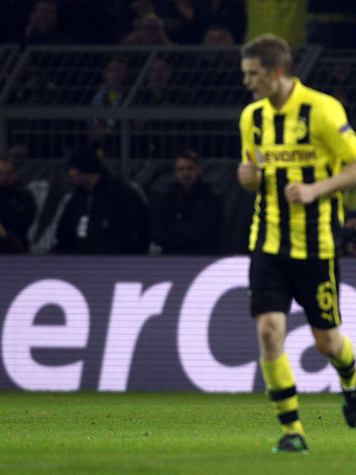 Manchester City vence Borussia Dortmund novamente e avança às semifinais da  Champions