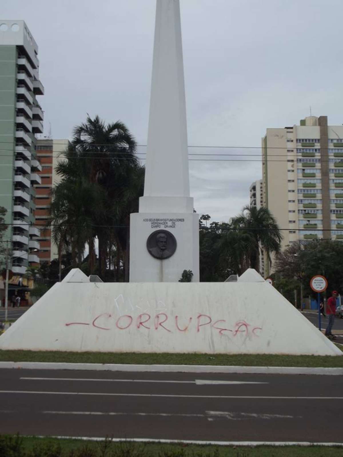 Grupo de queimado de Campo Grande é sucesso nas redes sociais com