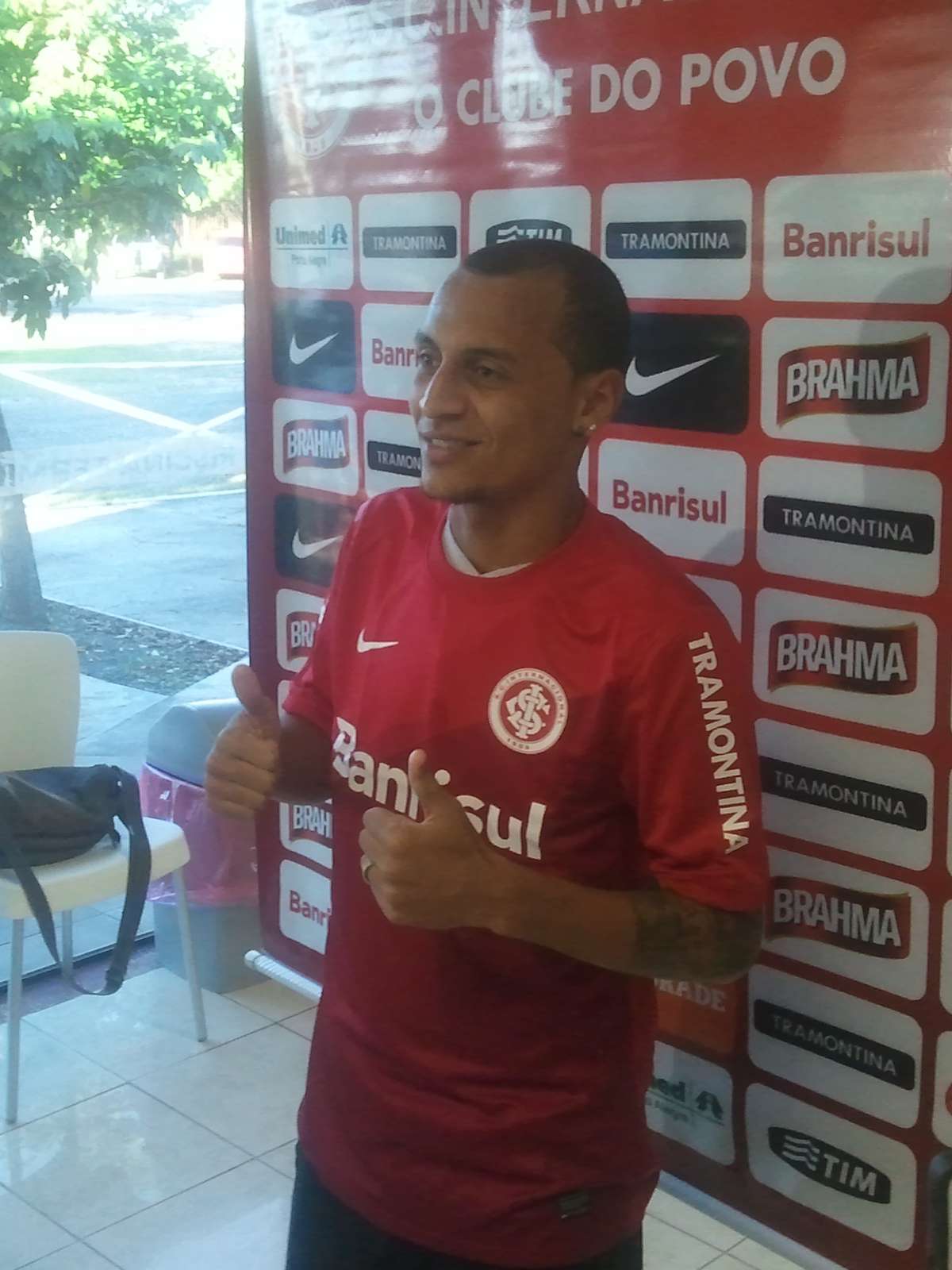 Isla recebeu proposta de clube espanhol e ficou perto de ser vendido pelo  Flamengo, diz jornalista