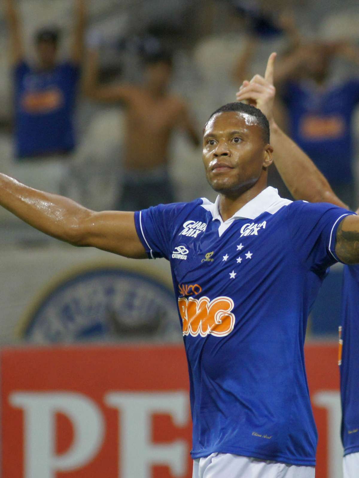 Carpini descarta Santos e mostra interesse em projeto do Cruzeiro