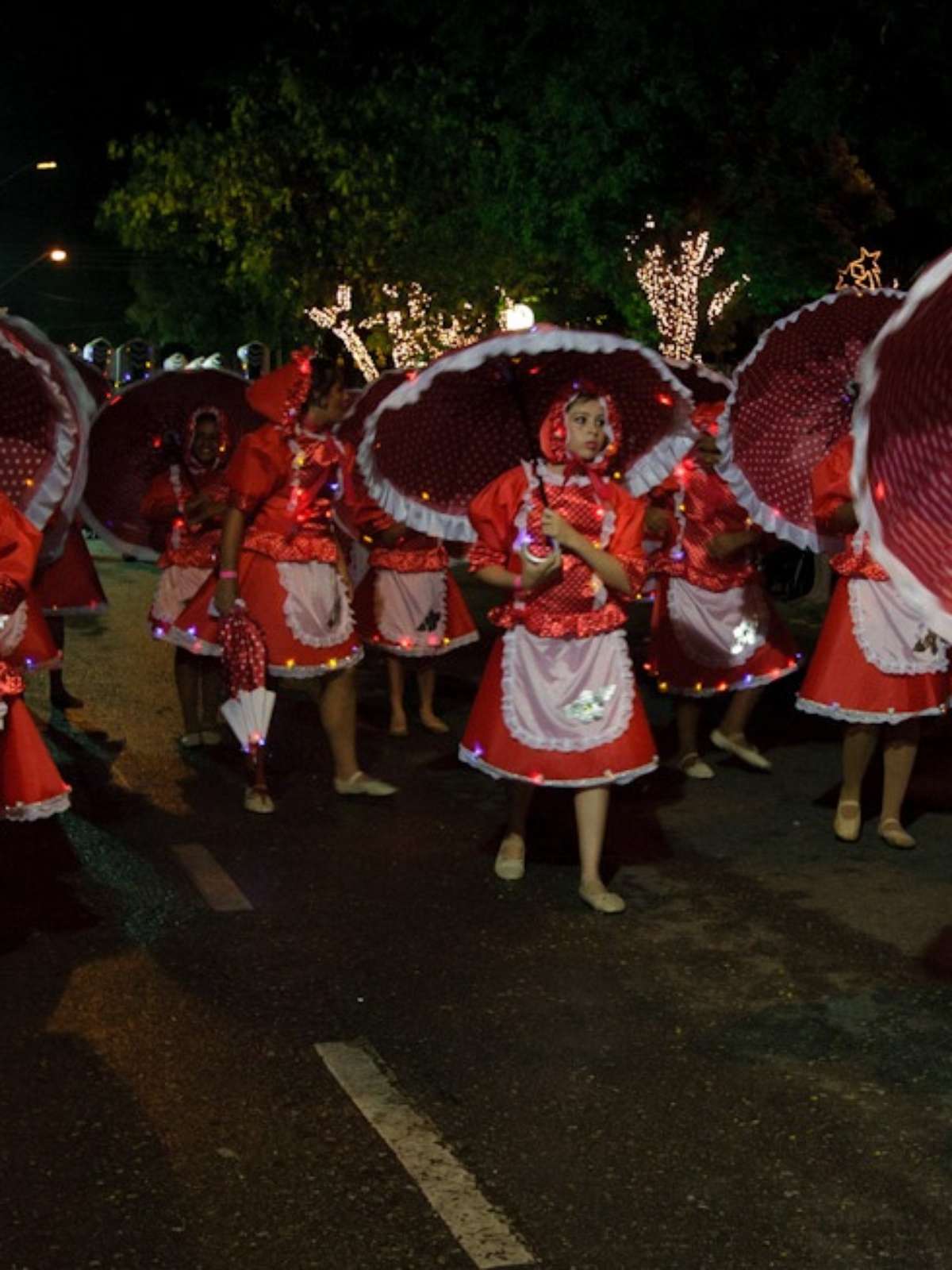 vc repórter: Parada de Natal reúne 18 mil em São João da Boa Vista, SP vc repórter: Parada de Natal reúne 18 mil em São João da Boa Vista, SP