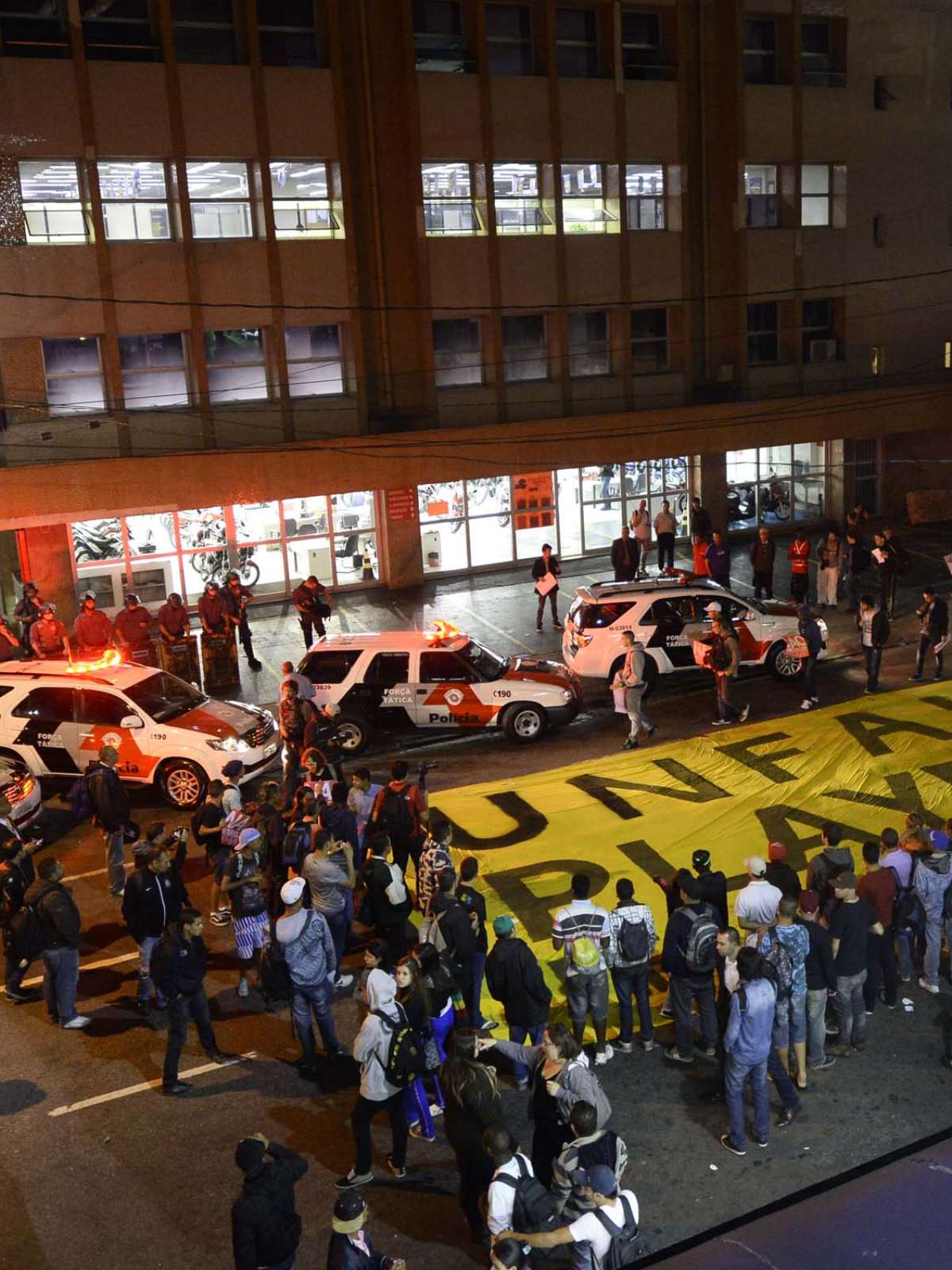 G1 - Tropa de Choque reforça proteção para cavalaria durante a Copa em SP -  notícias em São Paulo