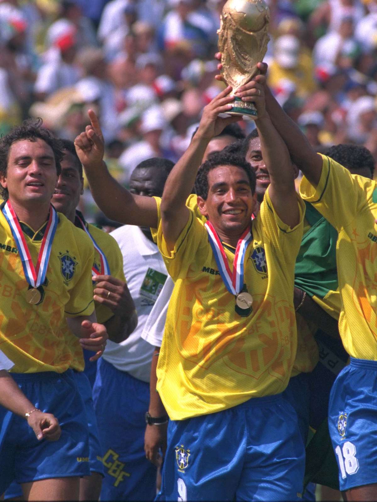 Comparando as seleções que venceram os mundiais de 1994 a 2002