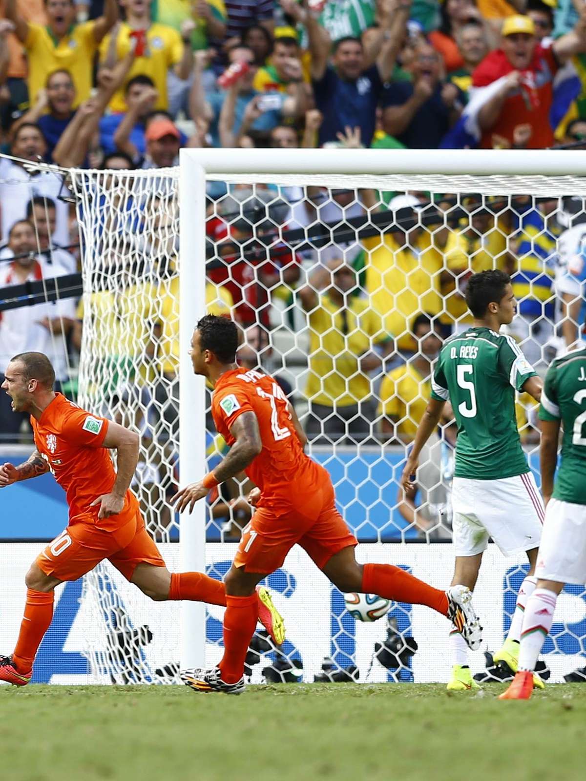 Javier Aquino  Campeonato mundial de futebol, Copa do mundo, Futebol