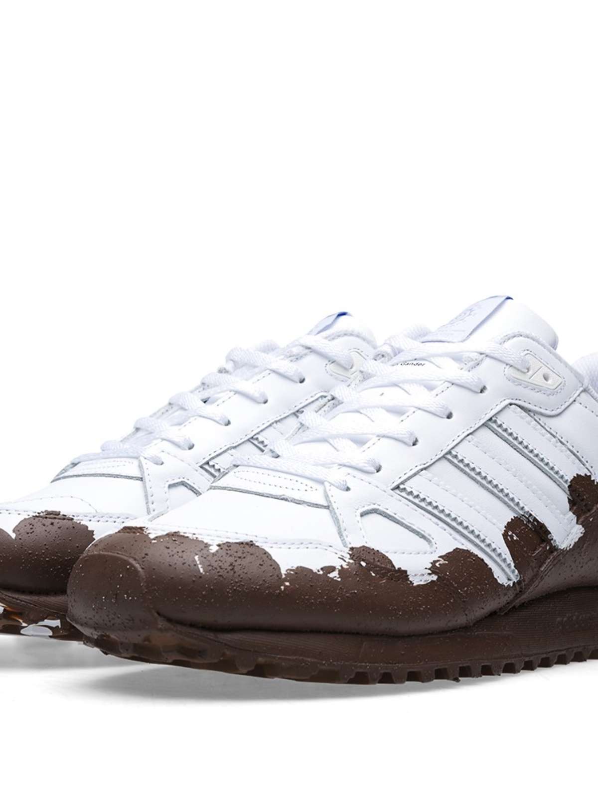 Adidas lança tênis que já vem 