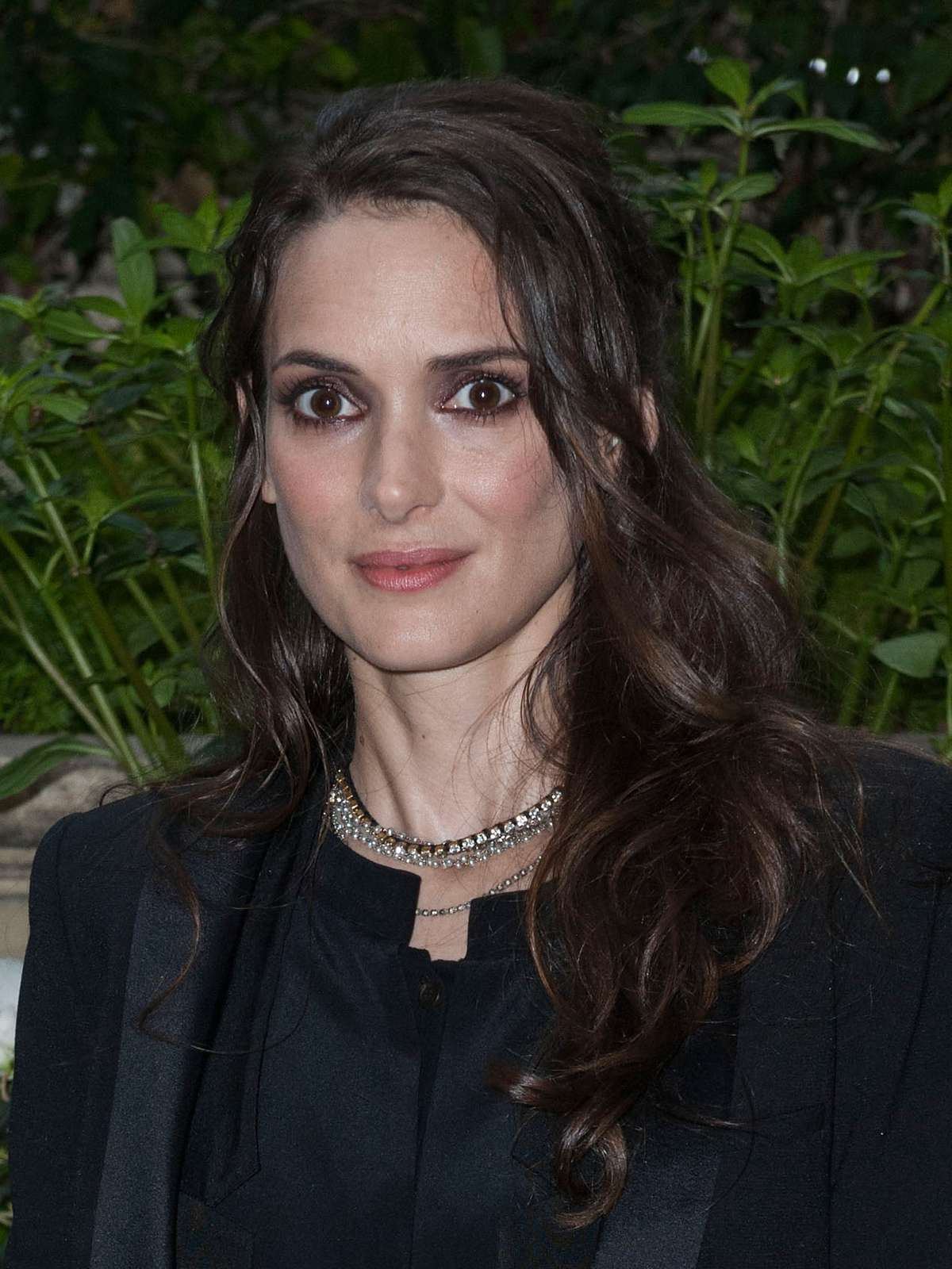 Vazam fotos nuas de Winona Ryder e de filho de lutador