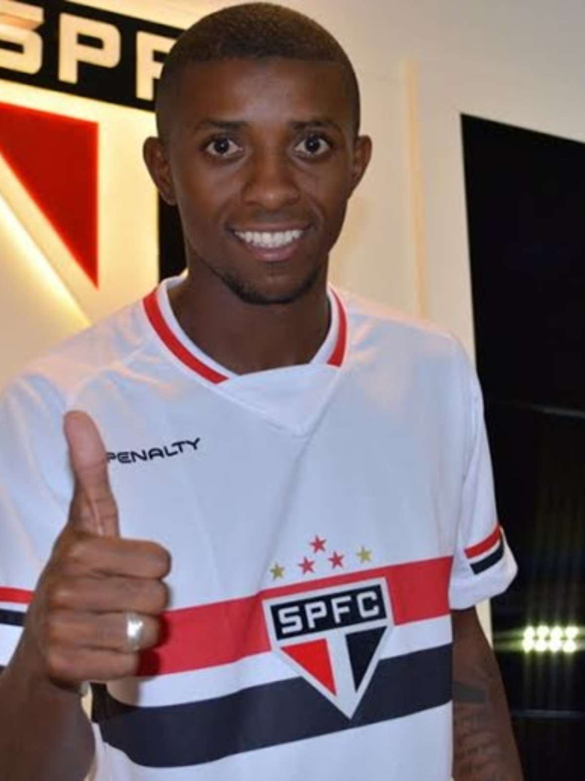 Uniforme São Paulo: Penalty formaliza rescisão