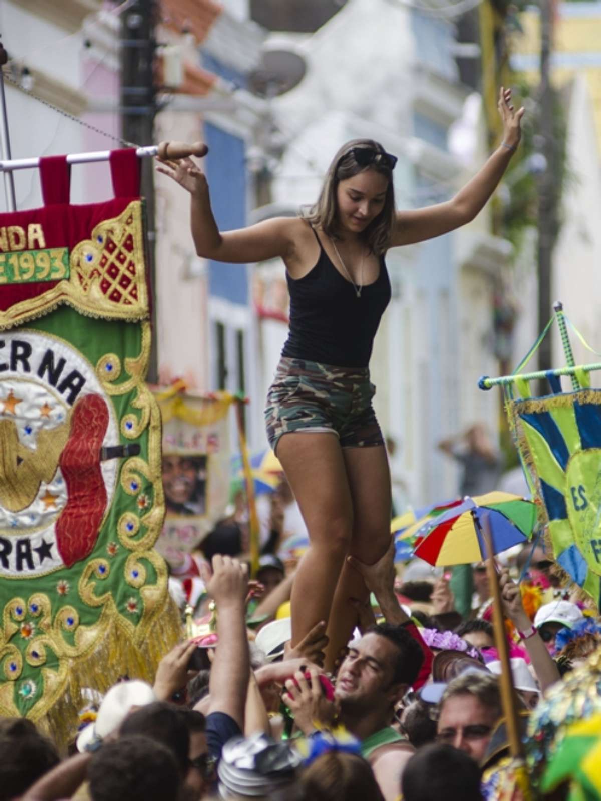 Shorts curtinhos tomam conta do Carnaval pernambucano