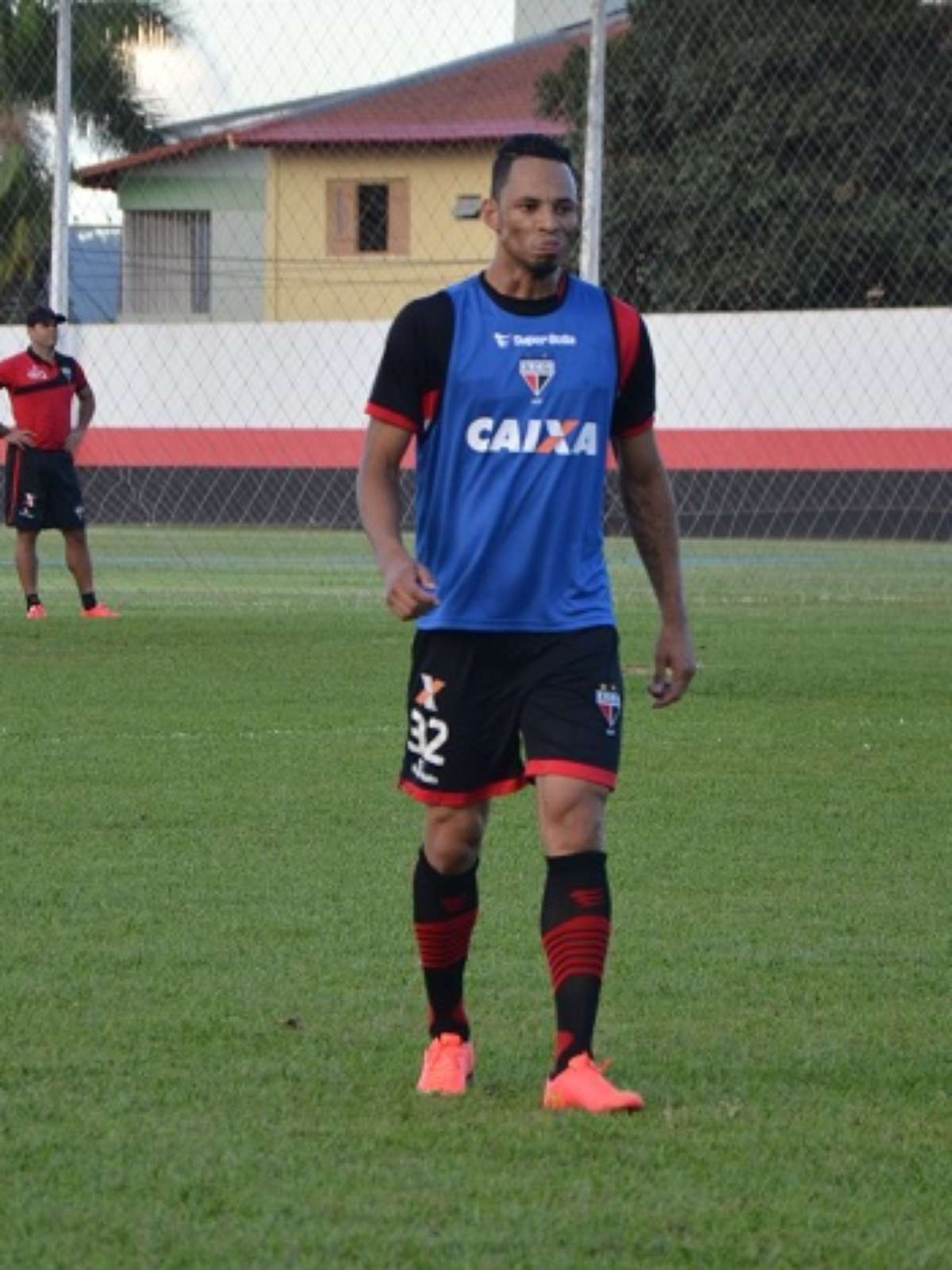 Atlético-GO vai buscar reforços com rodagem na Série A