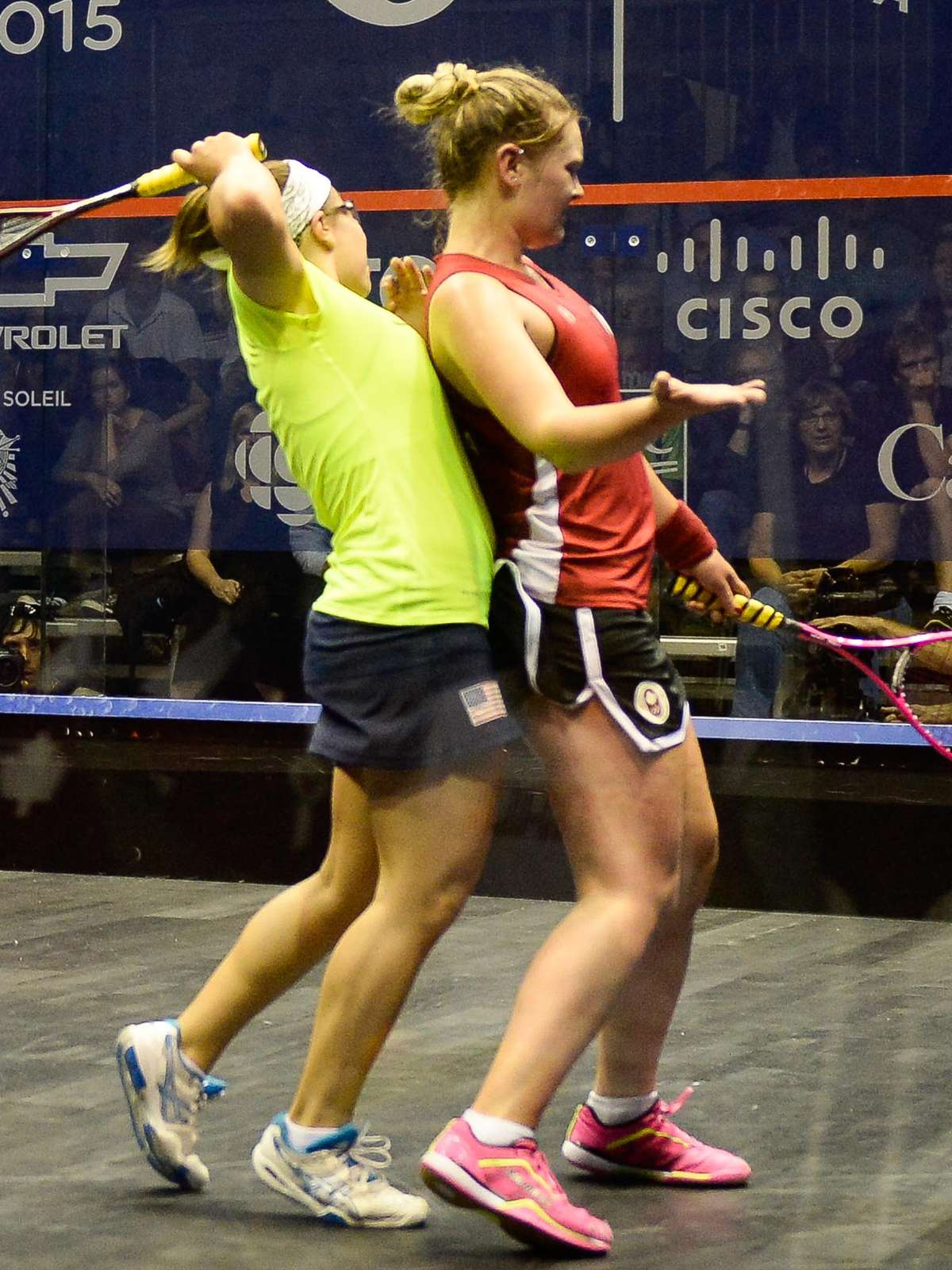 Encoxada, catimba e arquibancada cheia: uma final de squash