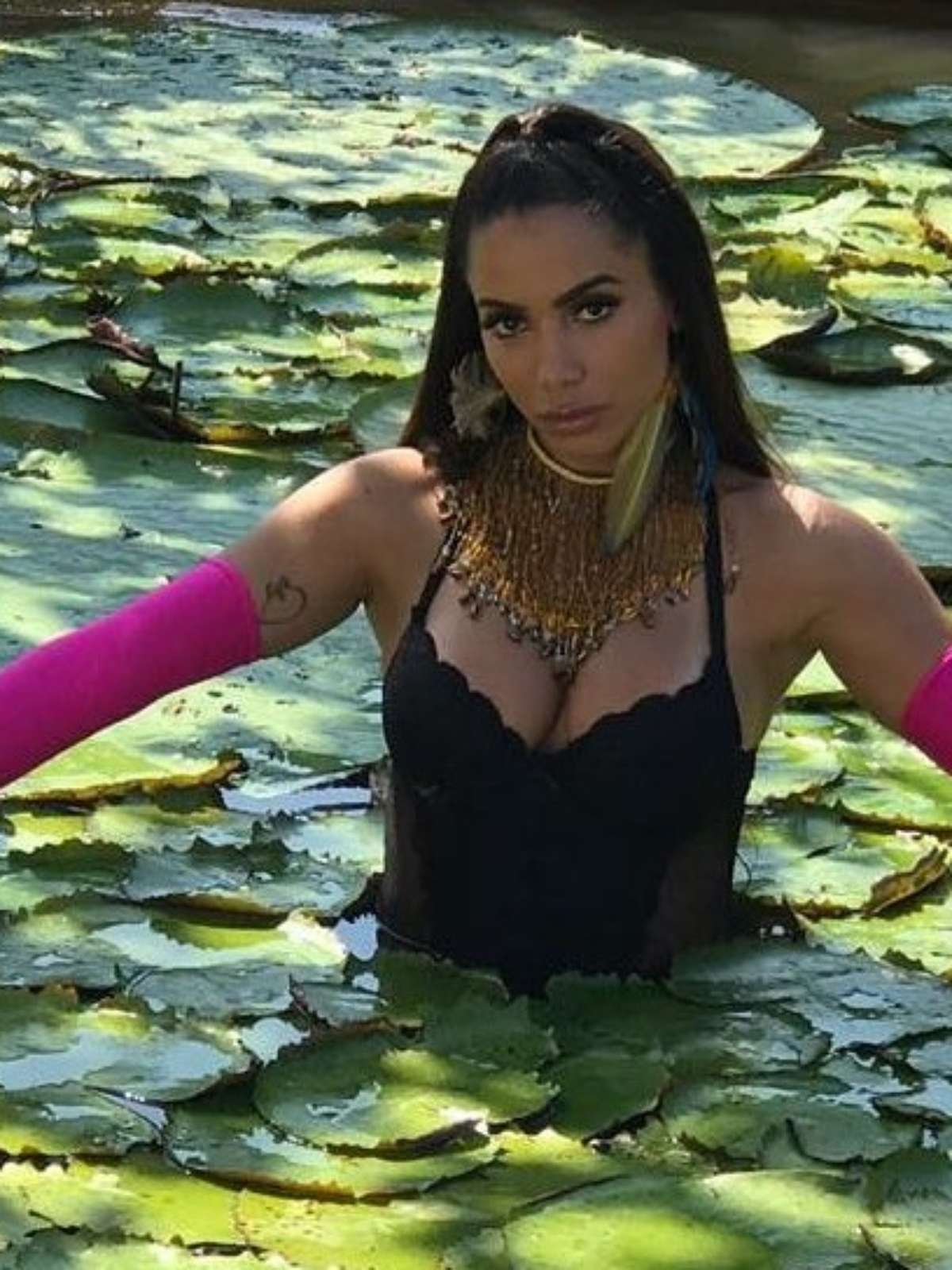 Anitta divulga capa do single 'Vai Malandra', o último do 'CheckMate' -  Quem