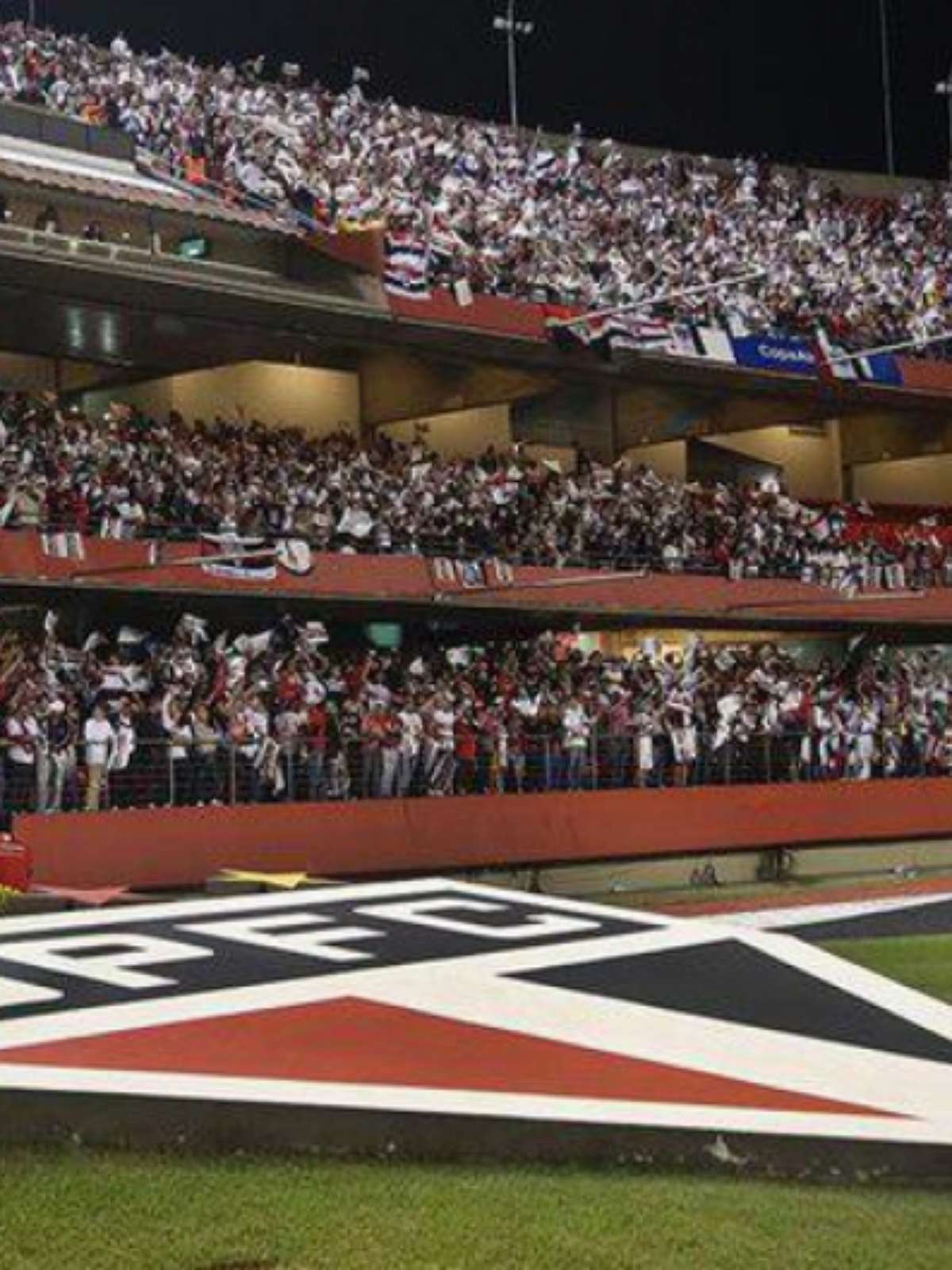 São Paulo já vendeu 15 mil ingressos para clássico contra o Corinthians;  saiba como comprar