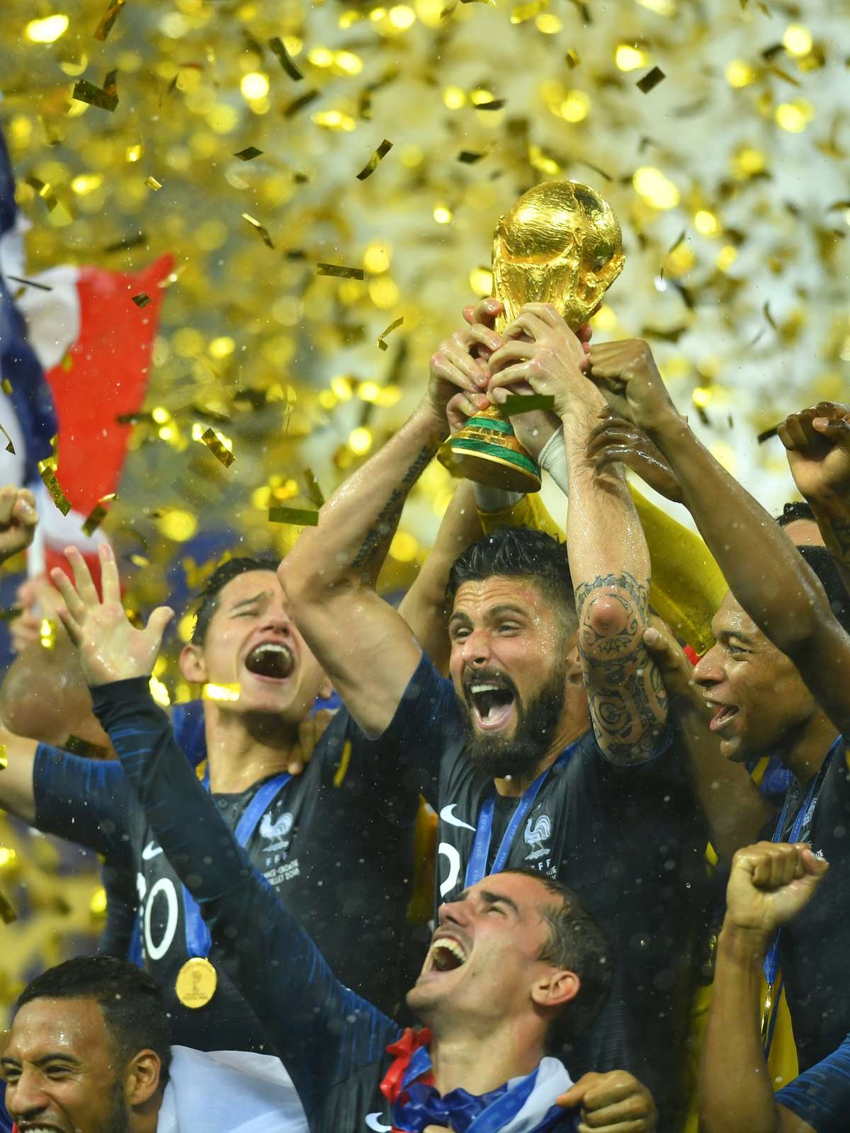 França vence Croácia por 4 x 2 e é bicampeã mundial de futebol