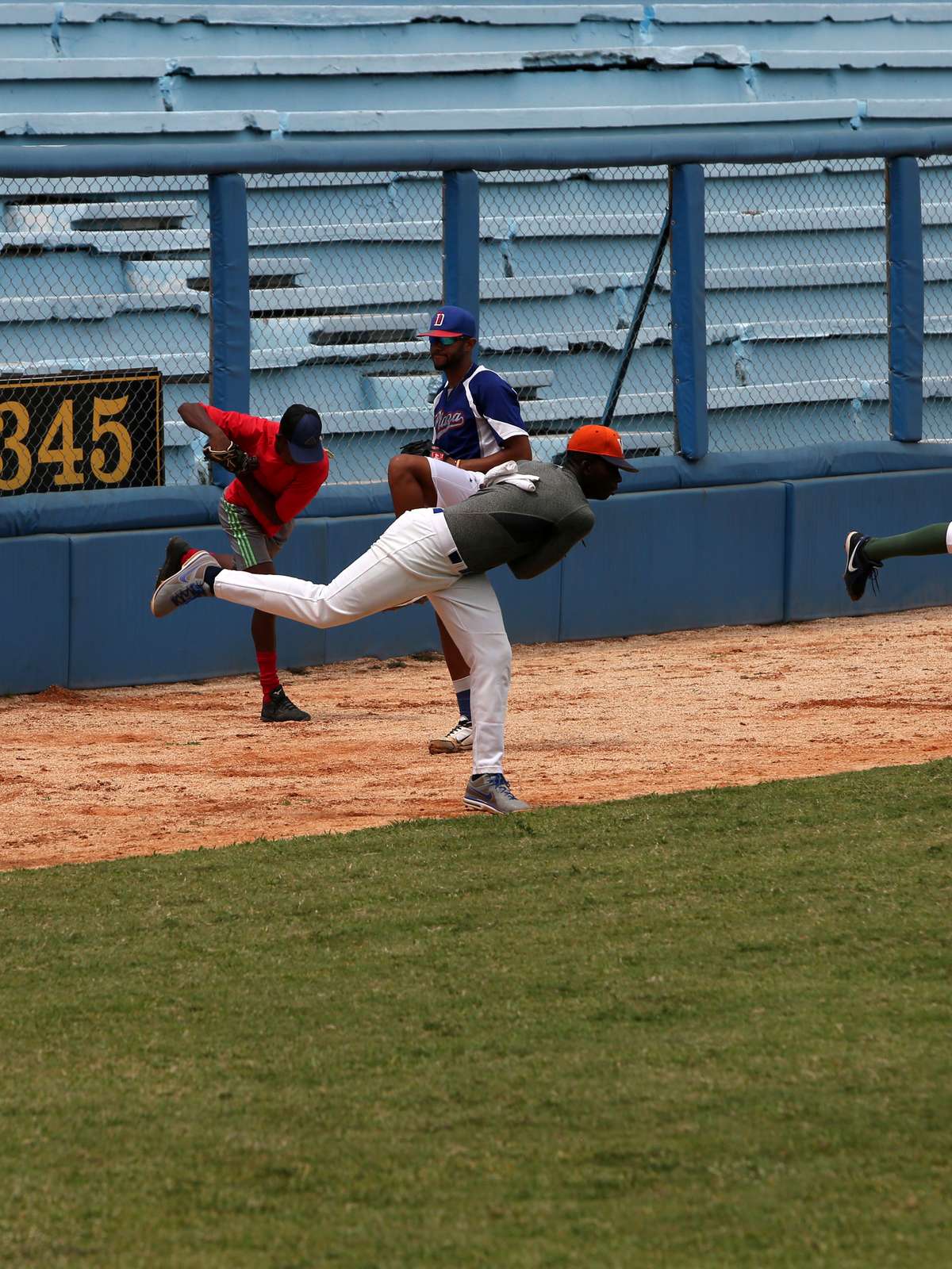 No beisebol, torcida cubana fala de igual pra igual com EUA