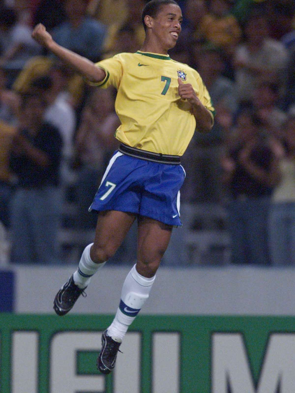 Ronaldinho Gaúcho virou Ronaldinho do mundo em 3 minutos