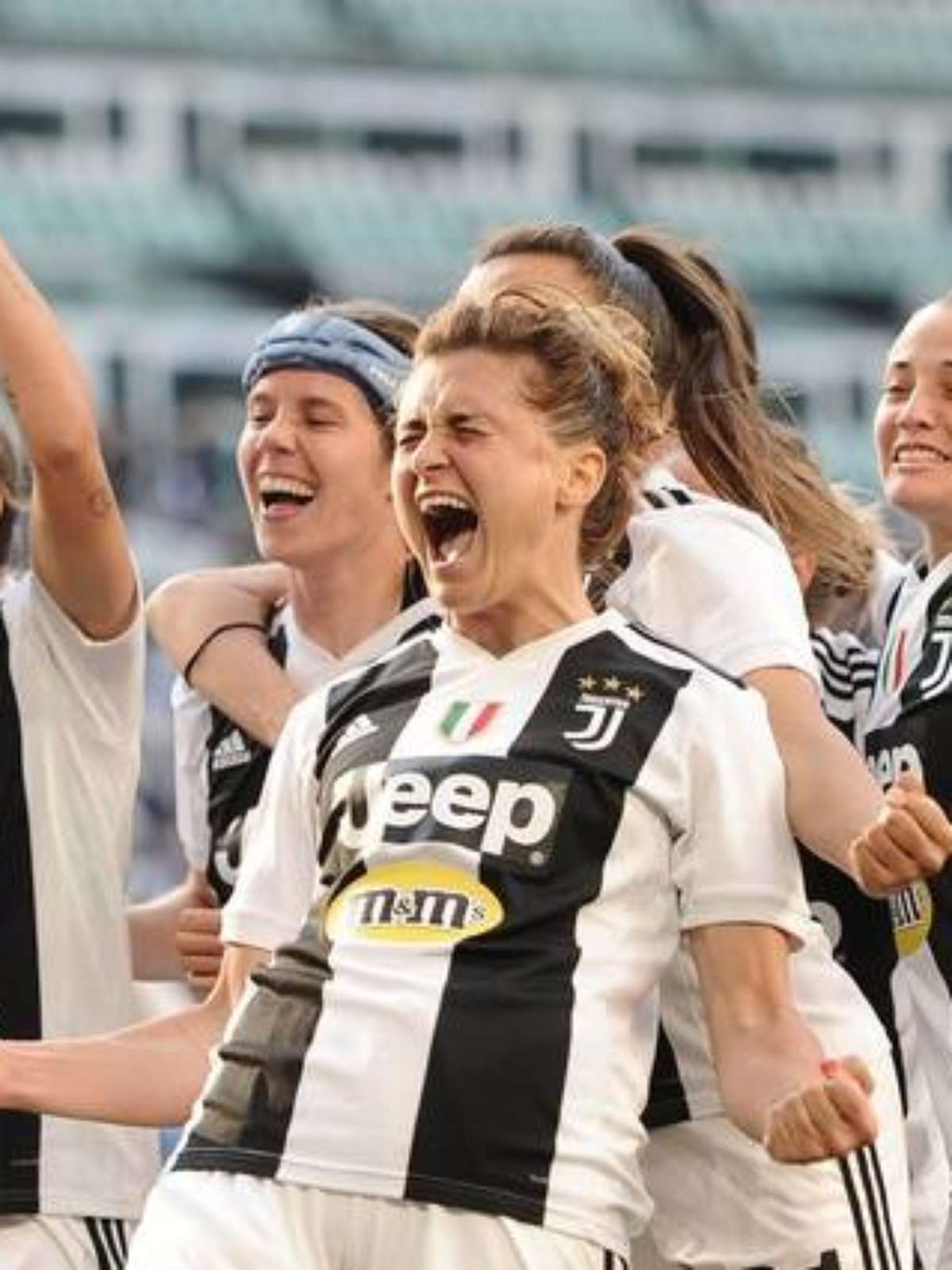 Juventus e Fiorentina batem recorde no futebol feminino italiano