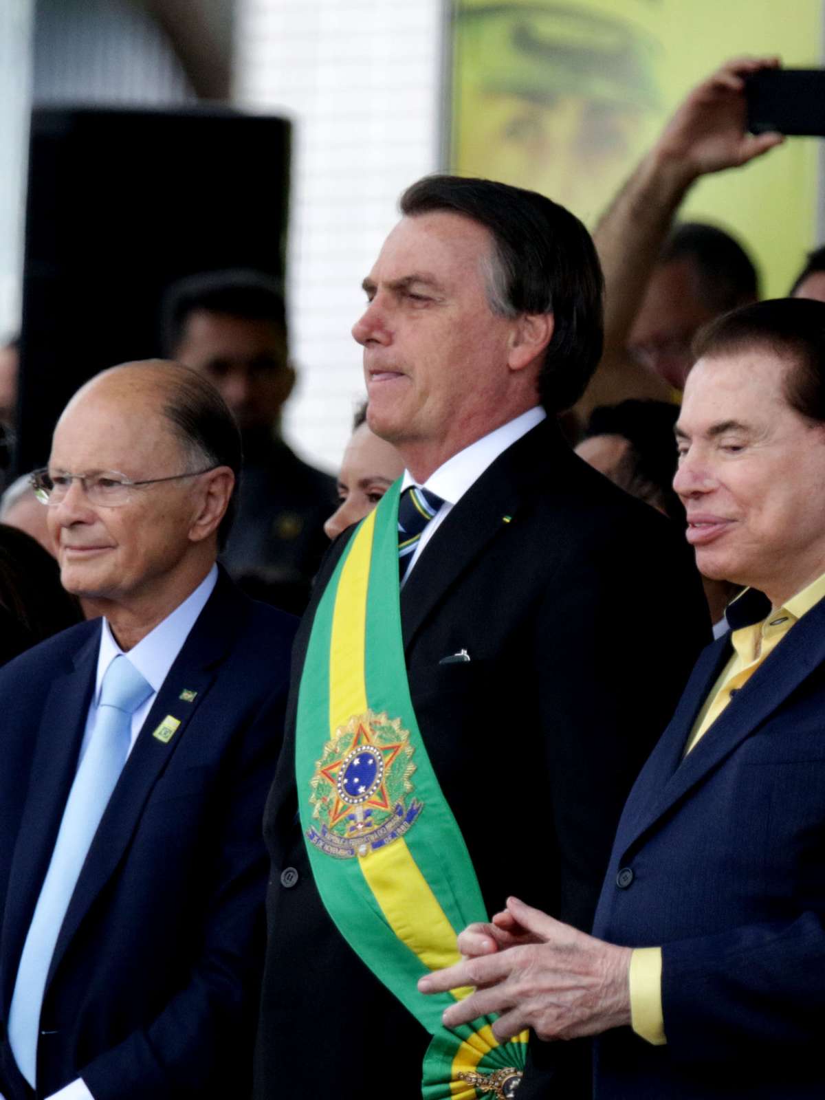 Bolsonaro leva Edir Macedo e Silvio Santos para desfile da Independência -  Estadão