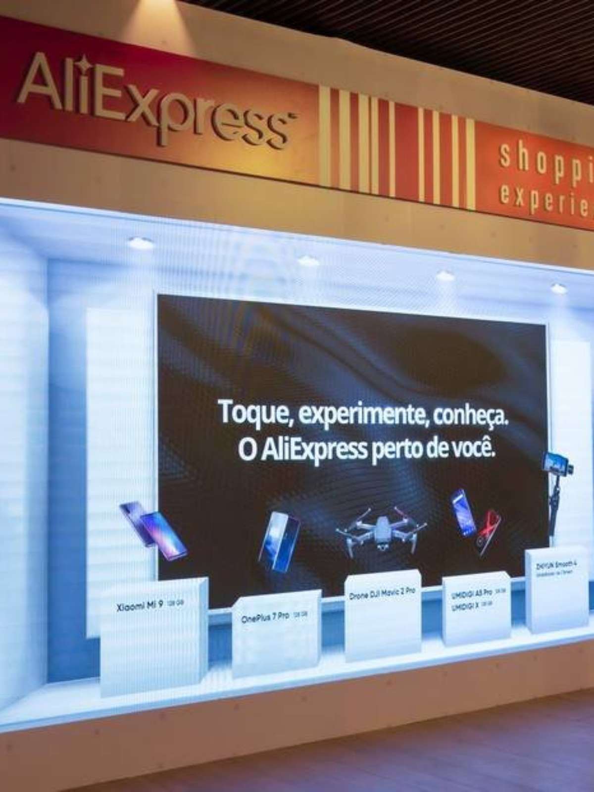 B9  Aliexpress abre primeira loja física no Brasil • B9