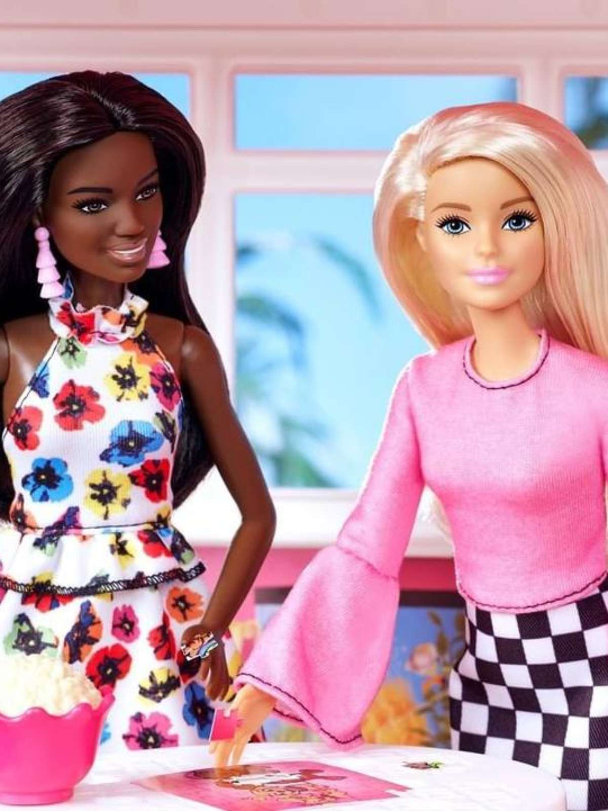 Barbie abre as portas de casa em Malibu para hospedagem no Airbnb