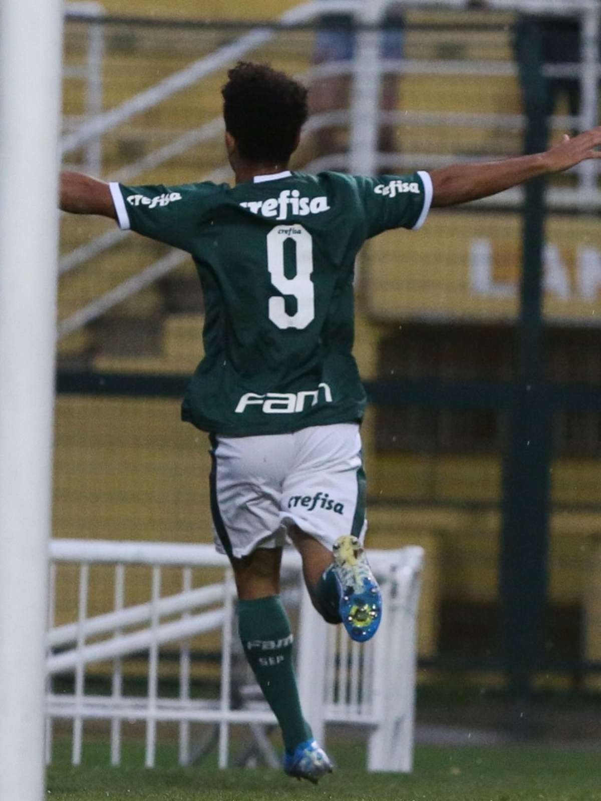 Flamengo vence Palmeiras nos pênaltis e é campeão brasileiro sub