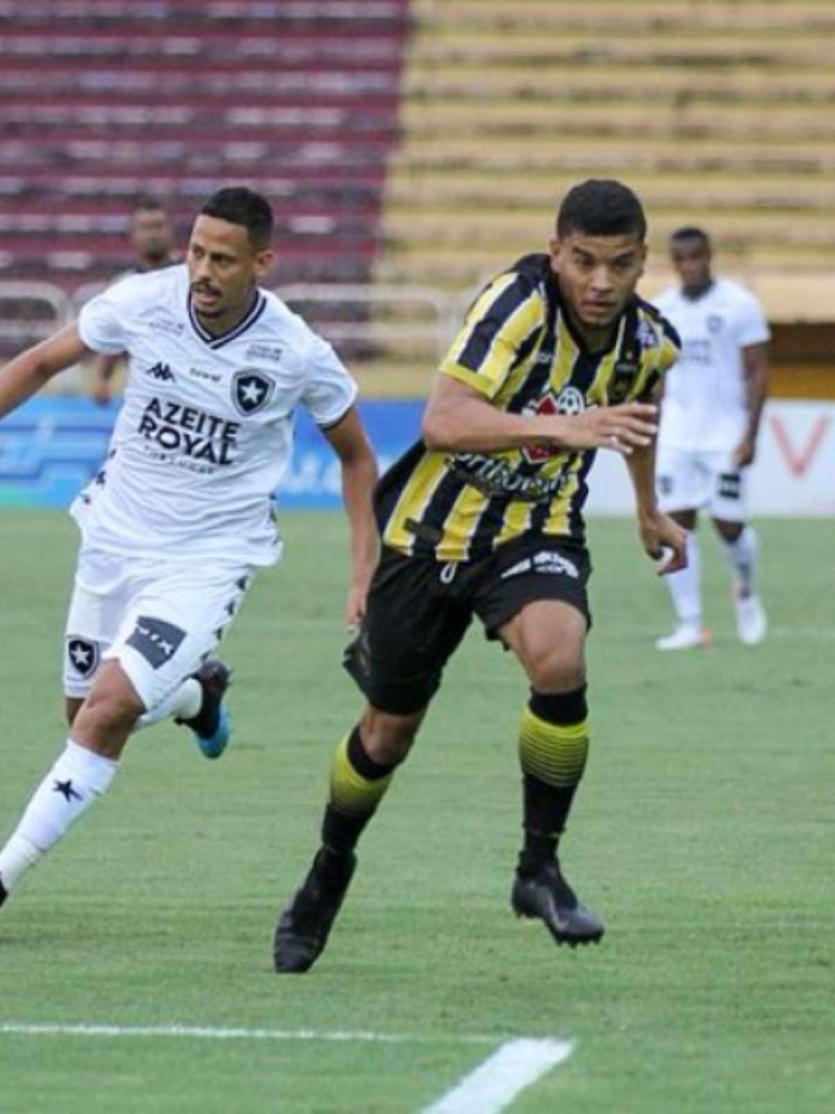 Botafogo a um passo das maiores 'entregadas' de título. Relembre a lista